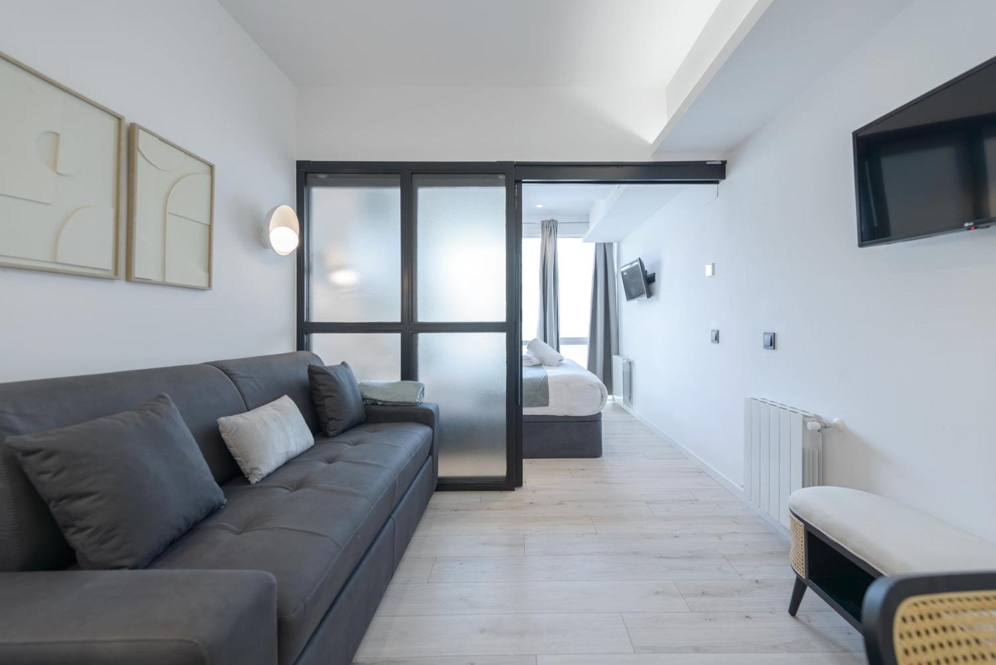 Deluxe Sol, By Monaro Apartment Madrid