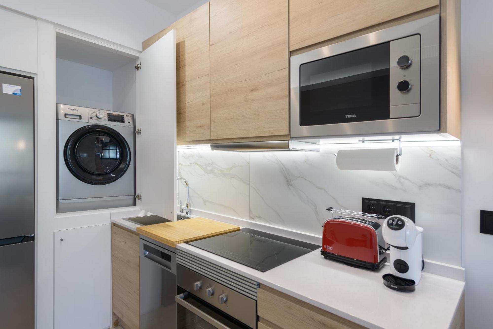 Deluxe Sol, By Monaro Apartment Madrid